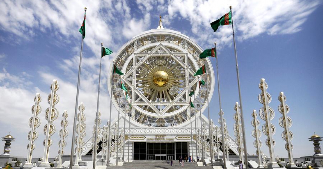 جاذبه های گردشگری عشق آباد پایتخت کشور ترکمنستان - شرکت هواپیمایی پاژسیر مجری تورهای قسطی - اقساطی از مشهد