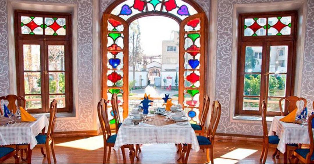 بهترین رستوران های شیراز - شرکت هواپیمایی پاژسیر مجری تورهای اقساطی از مشهد