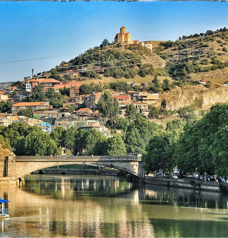 آفر عالی تفلیس 26 آبان - شرکت هواپیمایی پاژسیر مجری تورهای اقساطی از مشهد