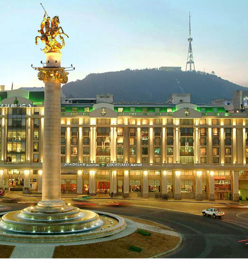 آفر ویژه تور تفلیس از تهران - شرکت هواپیمایی پاژسیر مجری تورهای اقساطی از مشهد