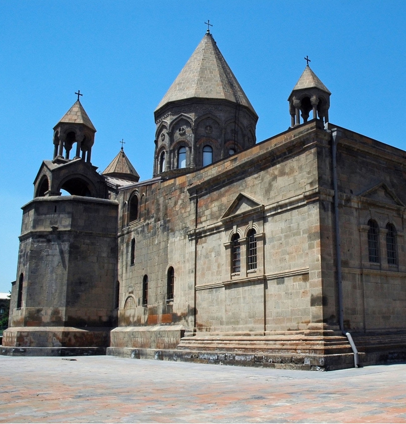 تور ارمنستان  ازتهران با  پرواز آرمنیا 5 روزه تاریخ 11 مهر - شرکت هواپیمایی پاژسیر مجری تورهای اقساطی از مشهد